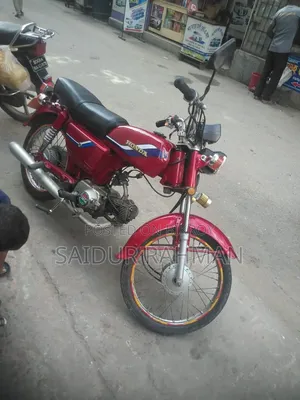 Honda 2001 Red