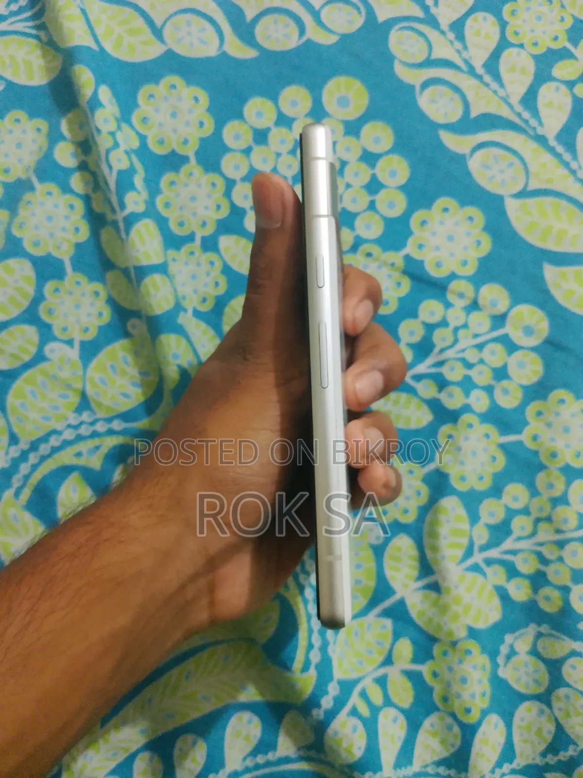 গুগল পিক্সেল ৭এ ১২৮ জিবি সাদা