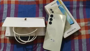 নিউ স্যামসাং গ্যালাক্সি এ১৬ ৫জি ১২৮ জিবি রোজ গোল্ড