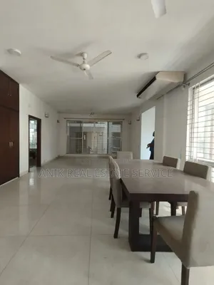 গুলশানের অনিক রিয়েল এস্টেটে ৩ বেডরুমের অ্যাপার্টমেন্ট ভাড়া দেওয়া হবে
