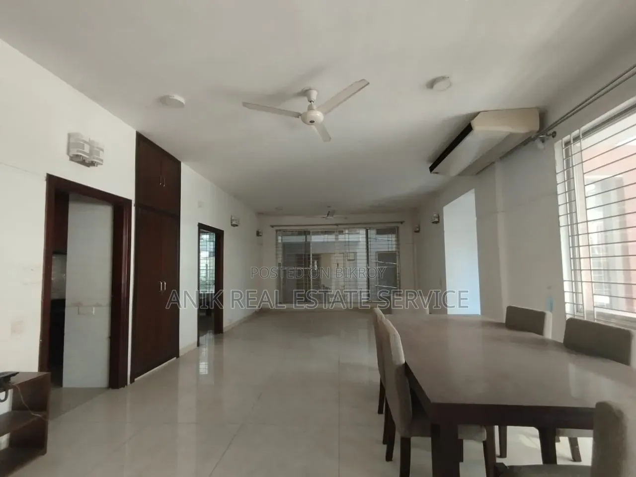 গুলশানের অনিক রিয়েল এস্টেটে ৩ বেডরুমের অ্যাপার্টমেন্ট ভাড়া দেওয়া হবে