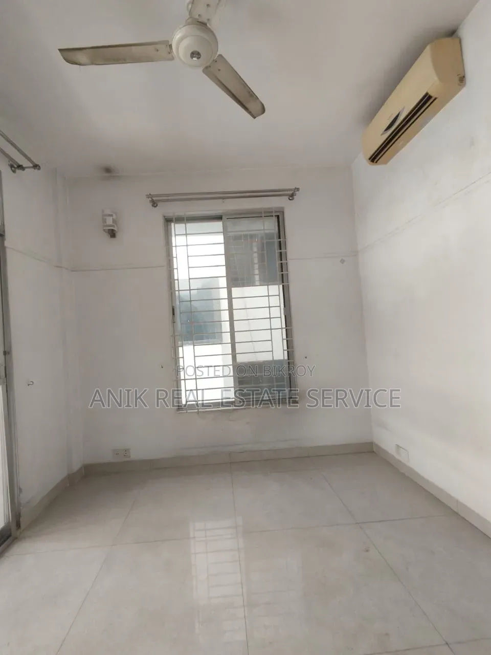 গুলশানের অনিক রিয়েল এস্টেটে ৩ বেডরুমের অ্যাপার্টমেন্ট ভাড়া দেওয়া হবে