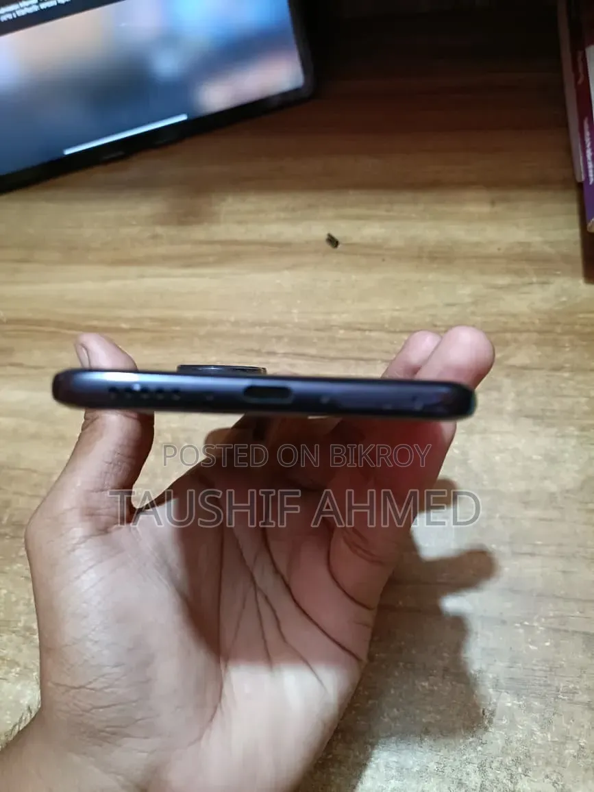 Vivo T4R 256 GB Blue