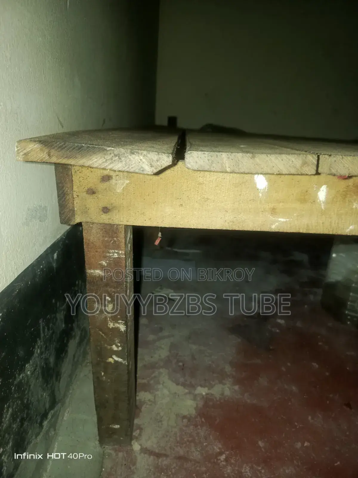A good wooden cot will be sold