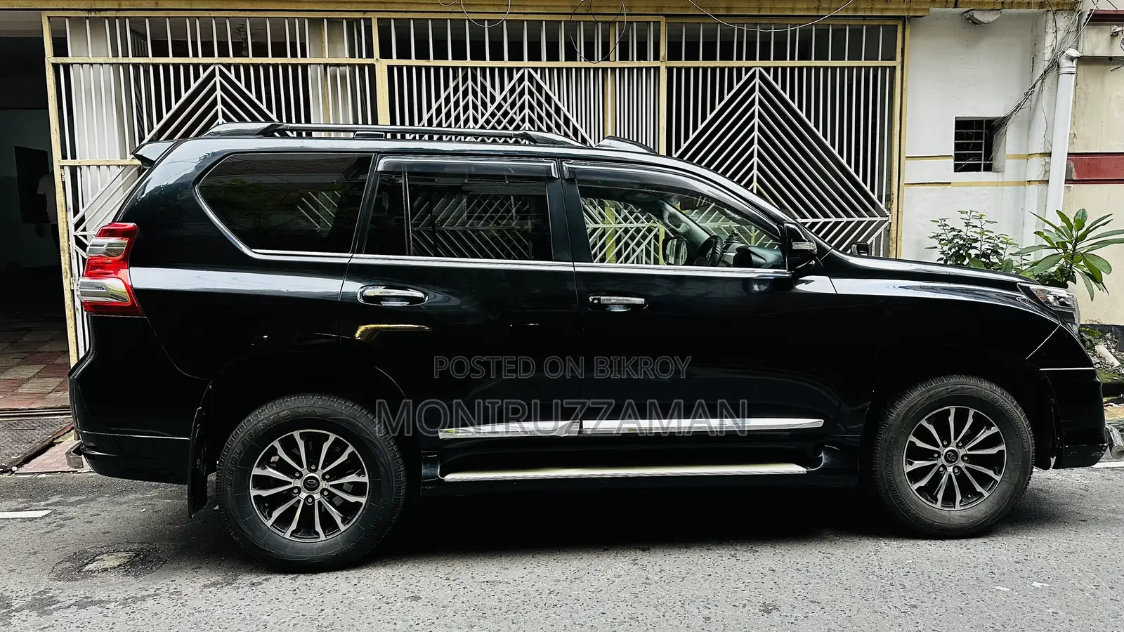 Toyota Land Cruiser Prado 3.0 D-4D (190 Hp) 7 seats 2014 Black