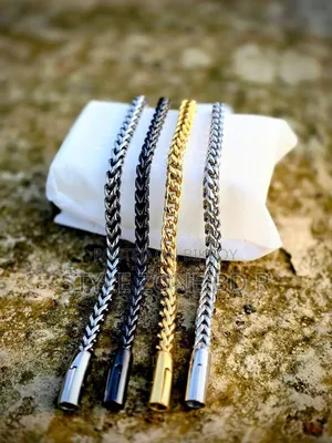 ✨ প্রিমিয়াম গোল্ডেন ব্রেসলেট 
Style Zone Bd R 🖤
