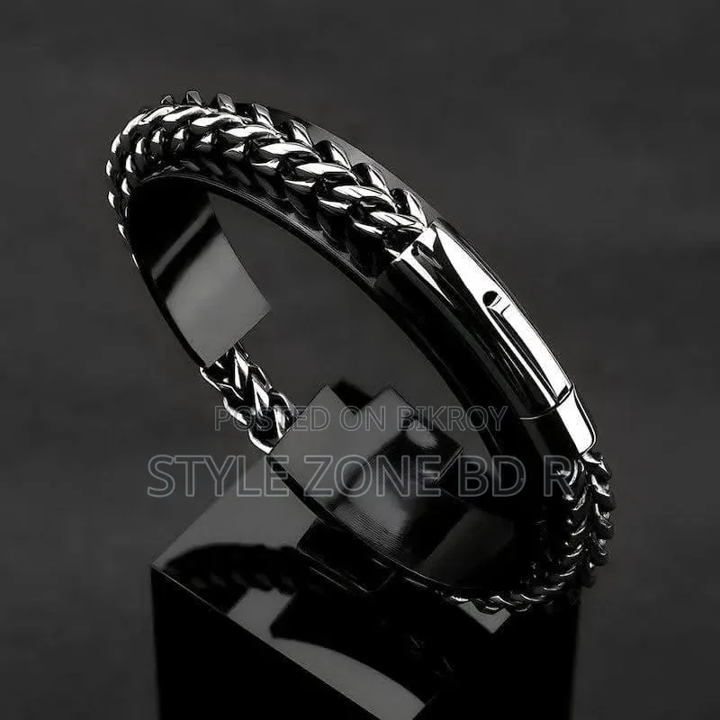 ✨ প্রিমিয়াম গোল্ডেন ব্রেসলেট 
Style Zone Bd R 🖤