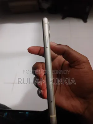 Apple iPhone 11 64 GB White