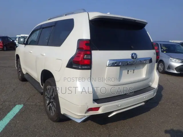 Toyota Land Cruiser Prado 2022 Pearl