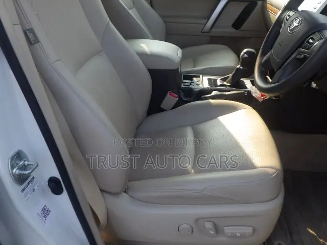 Toyota Land Cruiser Prado 2022 Pearl