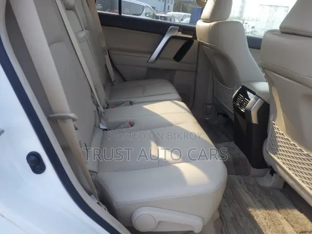 Toyota Land Cruiser Prado 2022 Pearl
