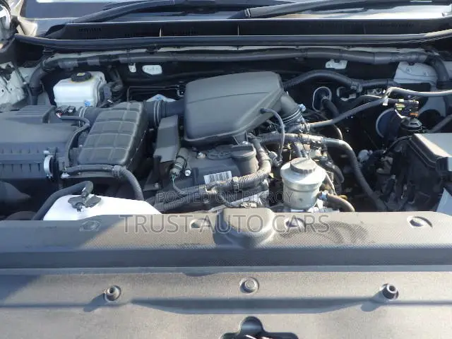 Toyota Land Cruiser Prado 2022 Pearl