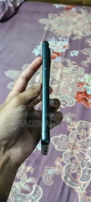 EL 8 GB Black