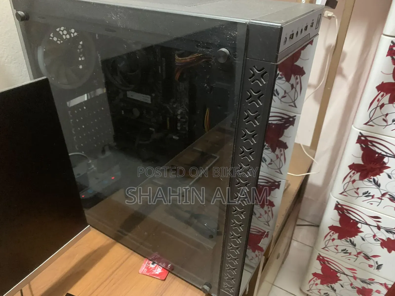 Desktop Computer Gigabyte 4GB AMD Ryzen SSD 256GB