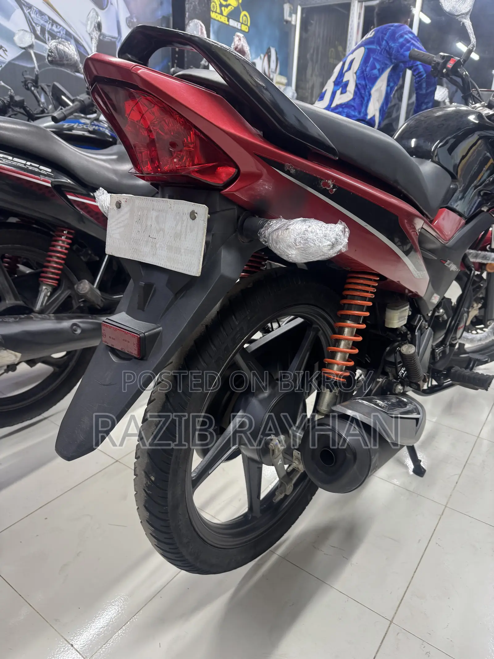 হোন্ডা লিভো ২০২৩ কালো