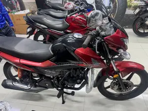 হোন্ডা লিভো ২০২৩ কালো