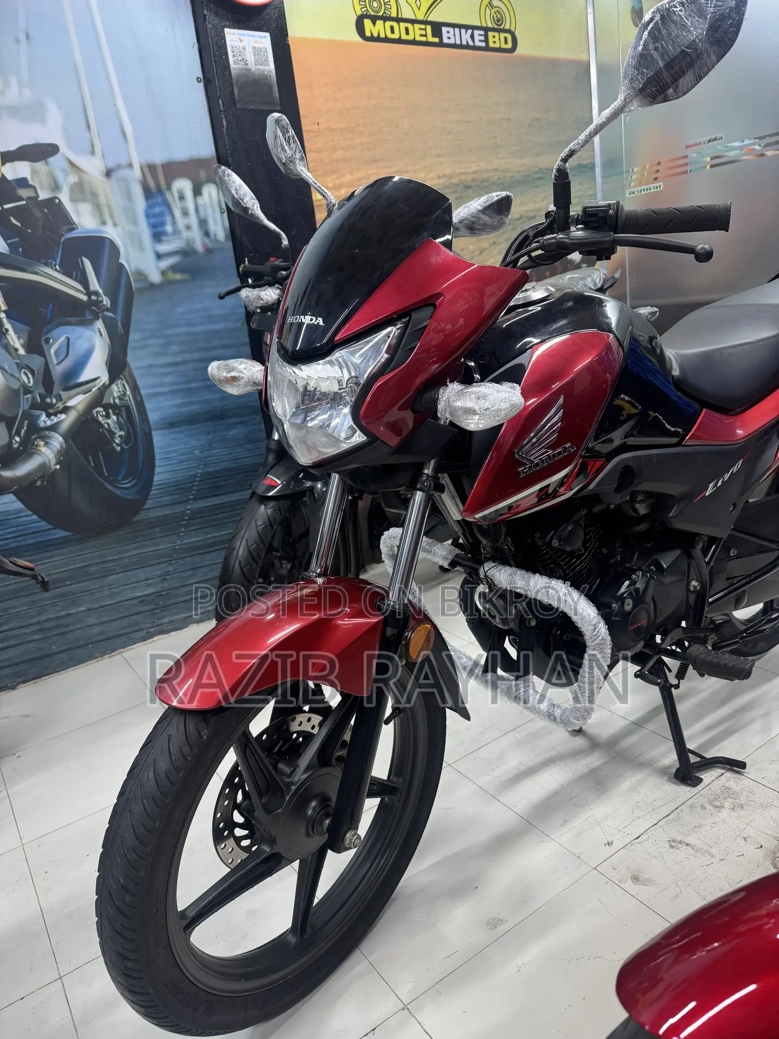 হোন্ডা লিভো ২০২৩ কালো