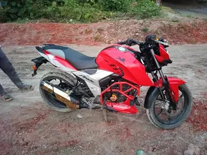 TVS Apache RTR 160 4V 2018 Red