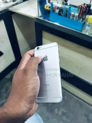 Apple iPhone 6s 16 GB Silver