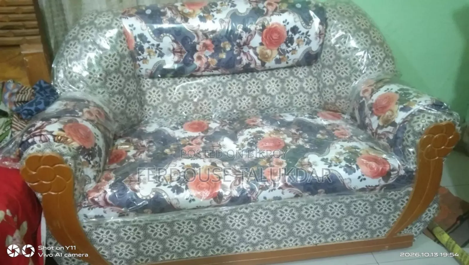 নতুন গদি সোফা
