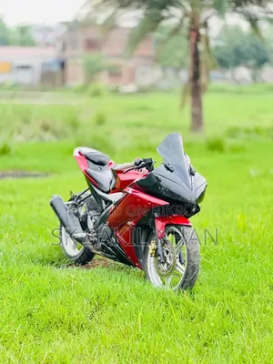 Yamaha R1 2017 Red