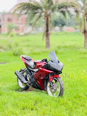 Yamaha R1 2017 Red