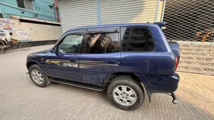Toyota RAV4 1995 Blue
