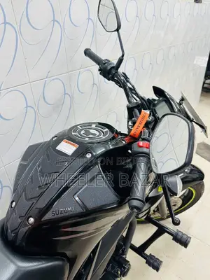 সুজুকি জিক্সার ২০২৬ ব্ল্যাক