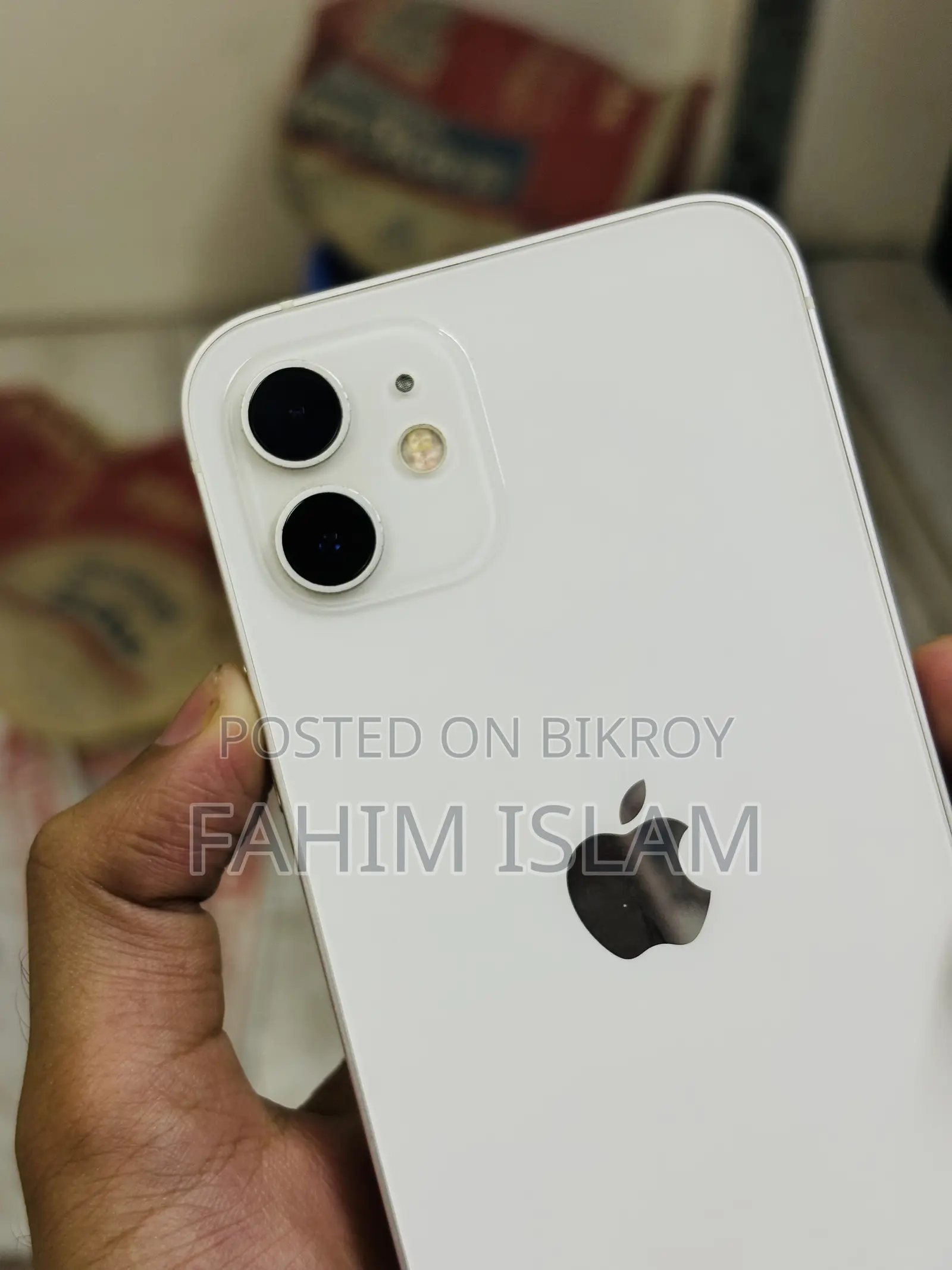 অ্যাপল আইফোন ১২ ৬৪ জিবি হোয়াইট