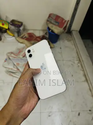 অ্যাপল আইফোন ১২ ৬৪ জিবি হোয়াইট