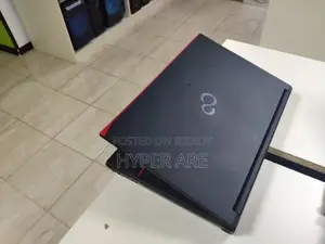 Laptop Fujitsu Lifebook E546 4GB Intel Core i5 SSD 128GB