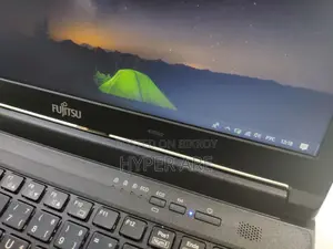 Laptop Fujitsu Lifebook E546 4GB Intel Core i5 SSD 128GB