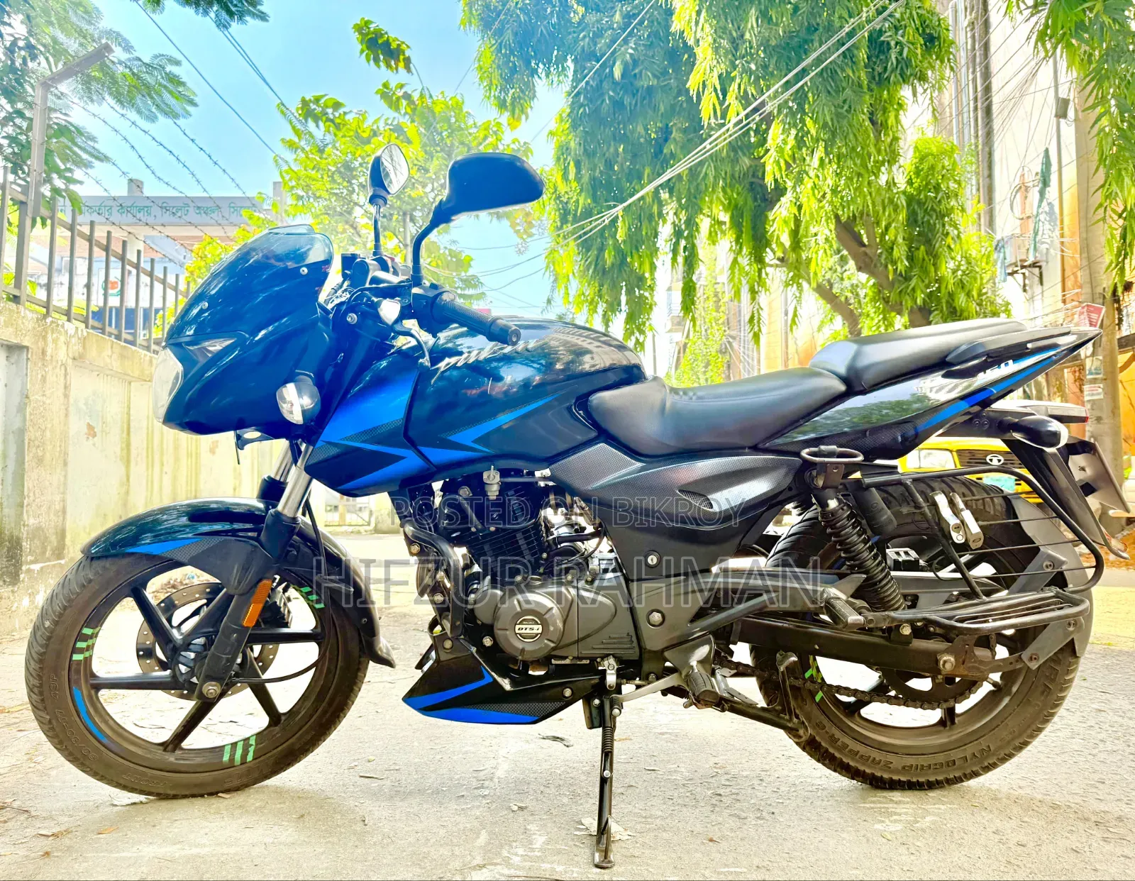 বাজাজ পালসার ১৫০ ২০২০ নীল