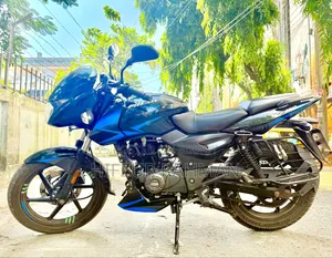 বাজাজ পালসার ১৫০ ২০২০ নীল