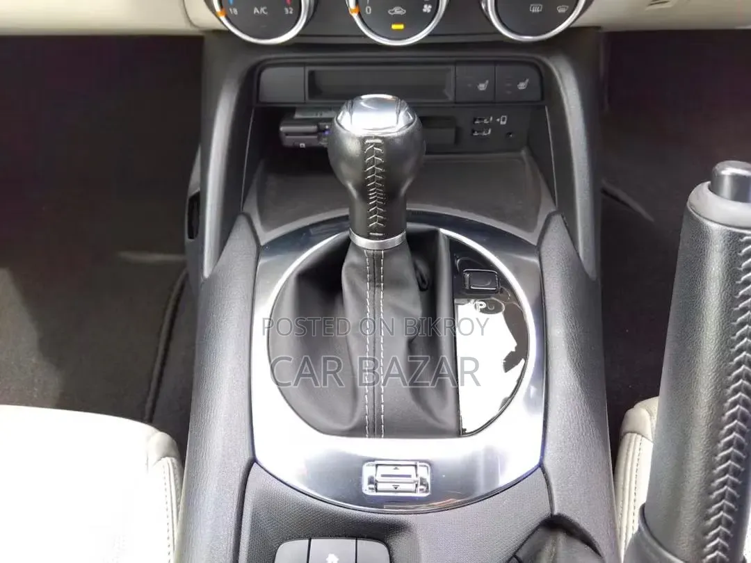 Mazda MX-5 2022 Gray