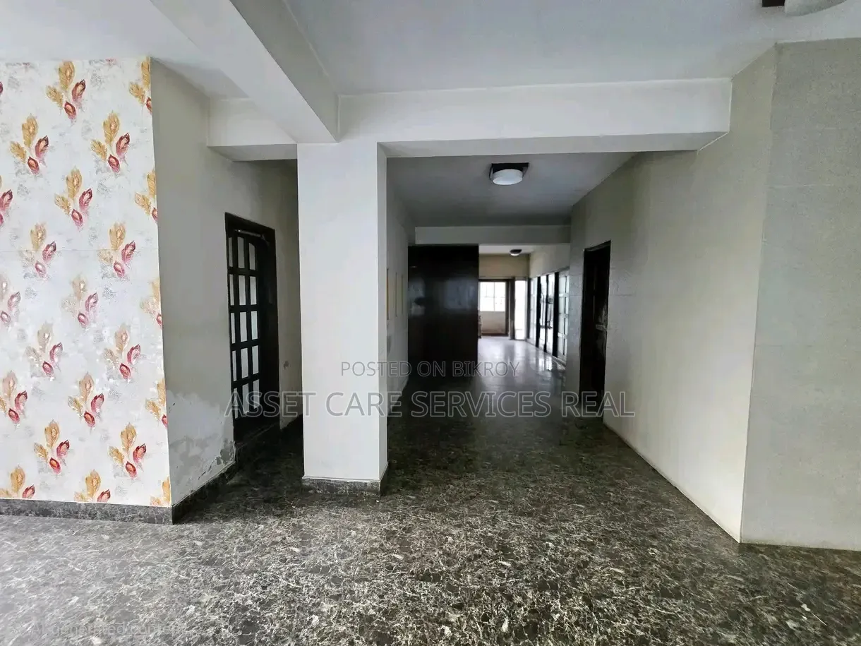 ২৮৫০-বর্গফুট বনানী রোড-১১ কমার্শিয়াল ওপেন অফিস স্পেস ভাড়া