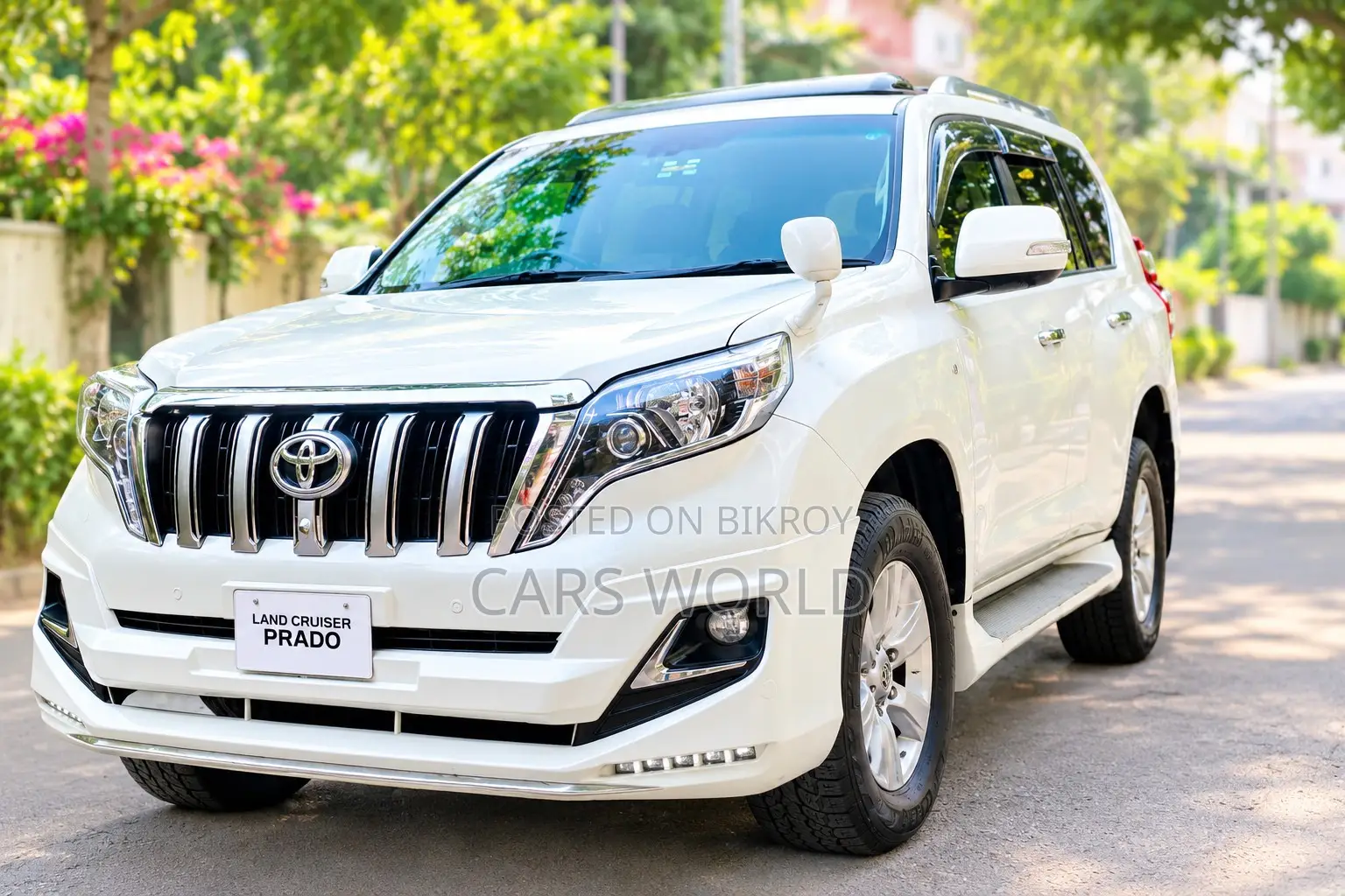 Toyota Land Cruiser 4.0 V6 DLX 2015 Pearl