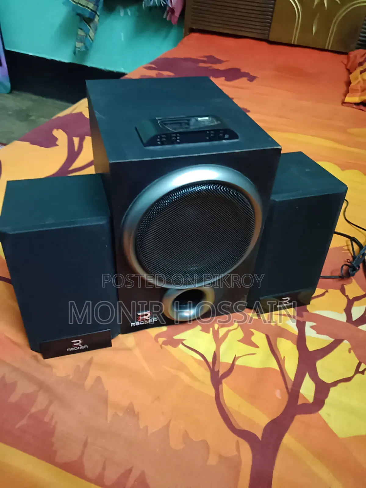 ২.১ মাল্টিমিডিয়া স্পিকার