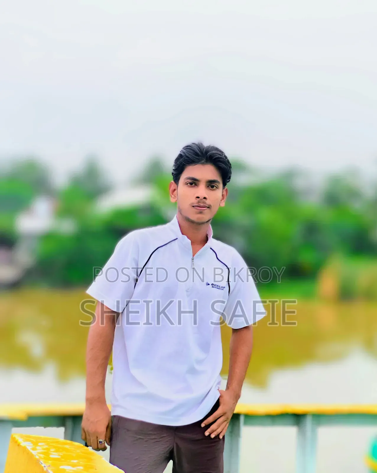 আমি উত্তর বাড্ডায় থাকি। আমি সেলস / শোরুম / . খুঁজছি।