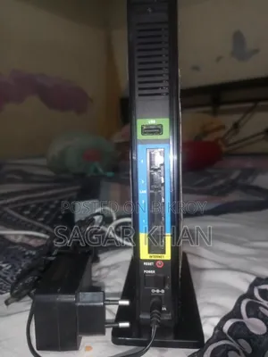 Quality router with a charger
