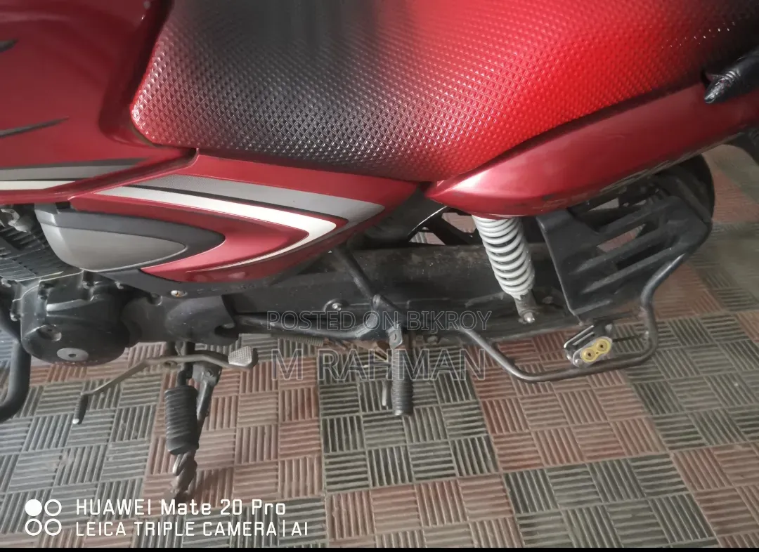 Honda CB 2017 Red