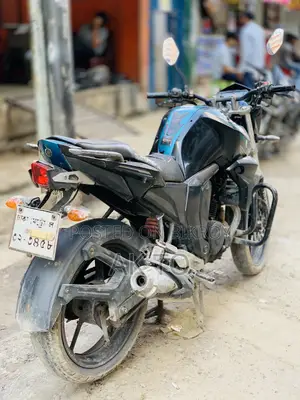 ইয়ামাহা এফজেডএস ভি২ ২০১৬ ব্ল্যাক