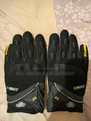 Soumy Gloves