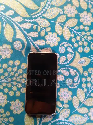 Apple iPhone 11 64 GB White