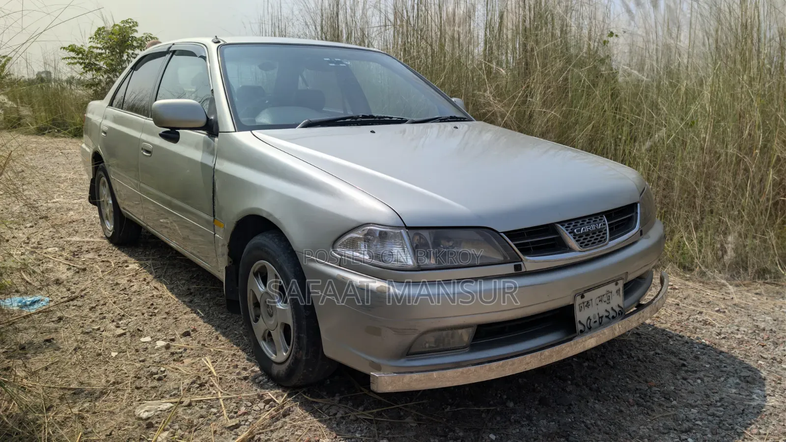 Toyota Carina 1.5 Front-Wheel Drive Sedan 2000 Silver