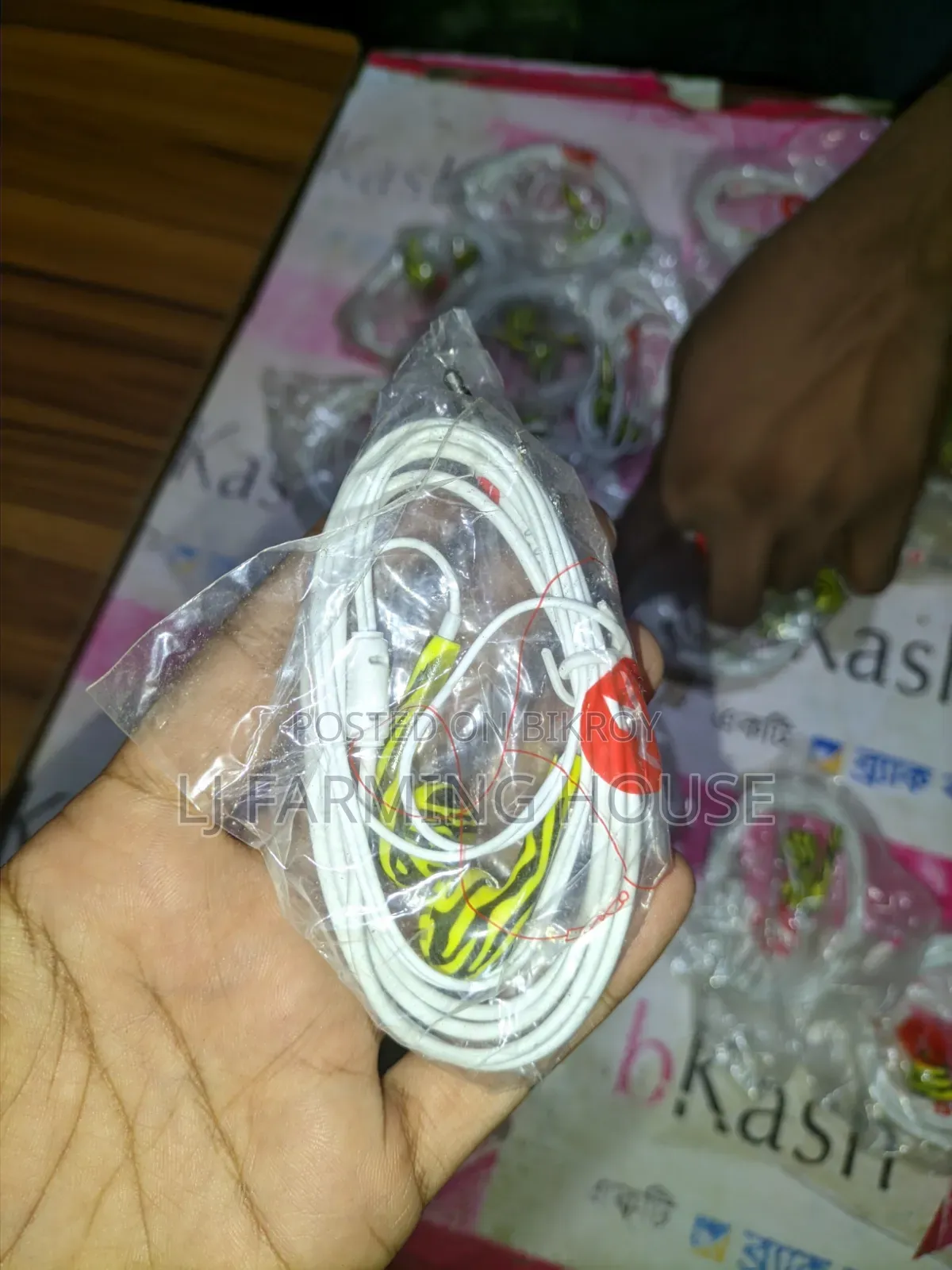 Mobile Protective Glass/Cover and Headphones