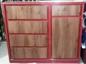 Wardrobe (4 Drawers, 1 Top Drawer, 1 Cabinet Door on Right)