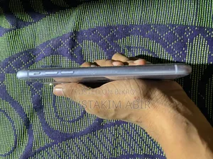 অ্যাপল আইফোন ১১ ৬৪ জিবি