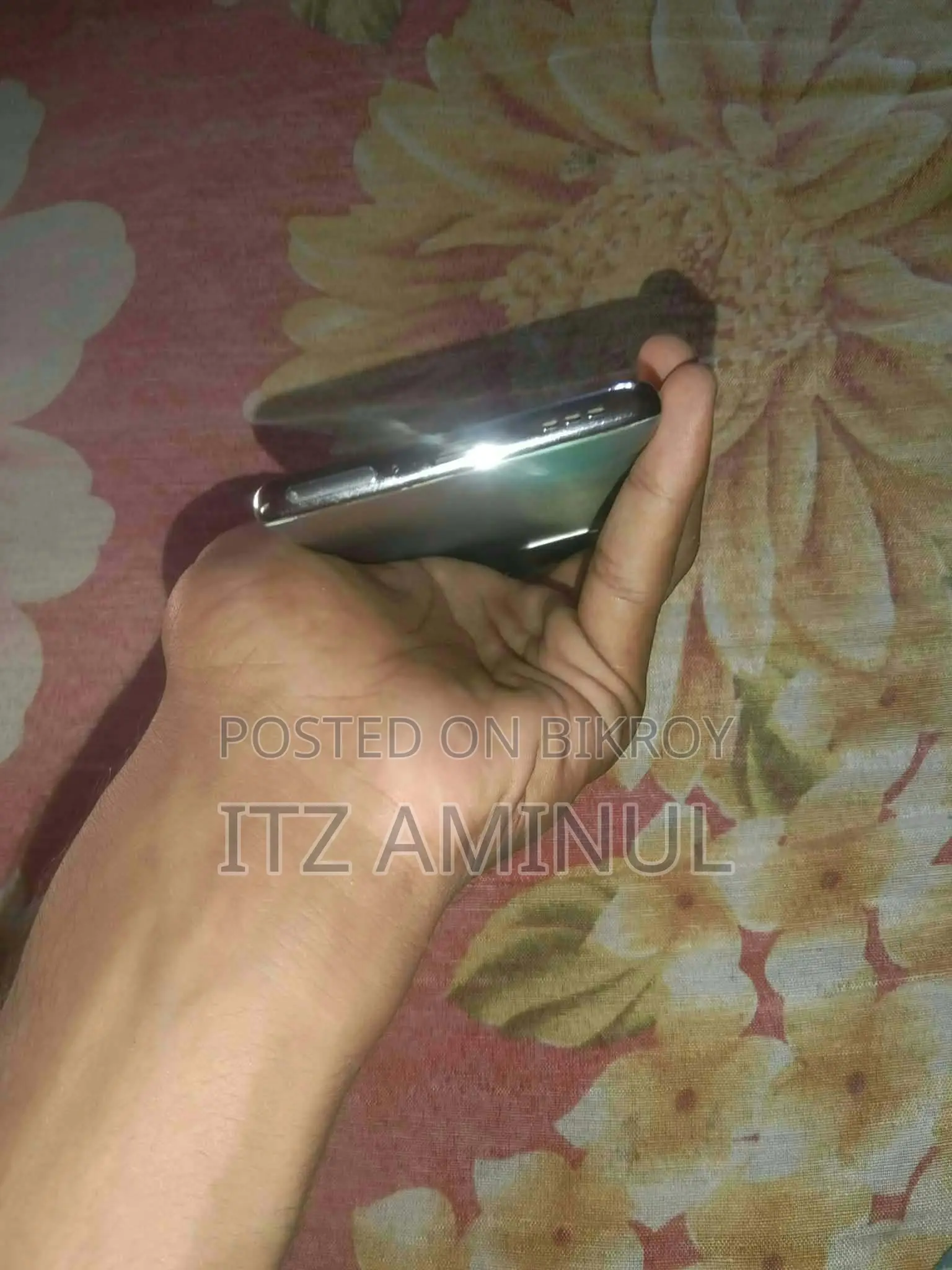 অপ্পো রেনো ২৫৬ জিবি নীল