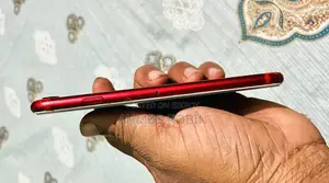 Apple iPhone 7 128 GB Red